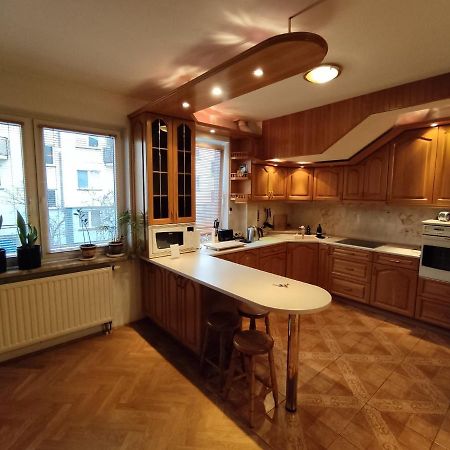 Classic Apartament Metro Kabaty Varşovia Exterior foto