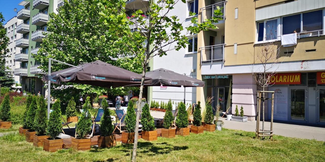 Classic Apartament Metro Kabaty Varşovia Exterior foto