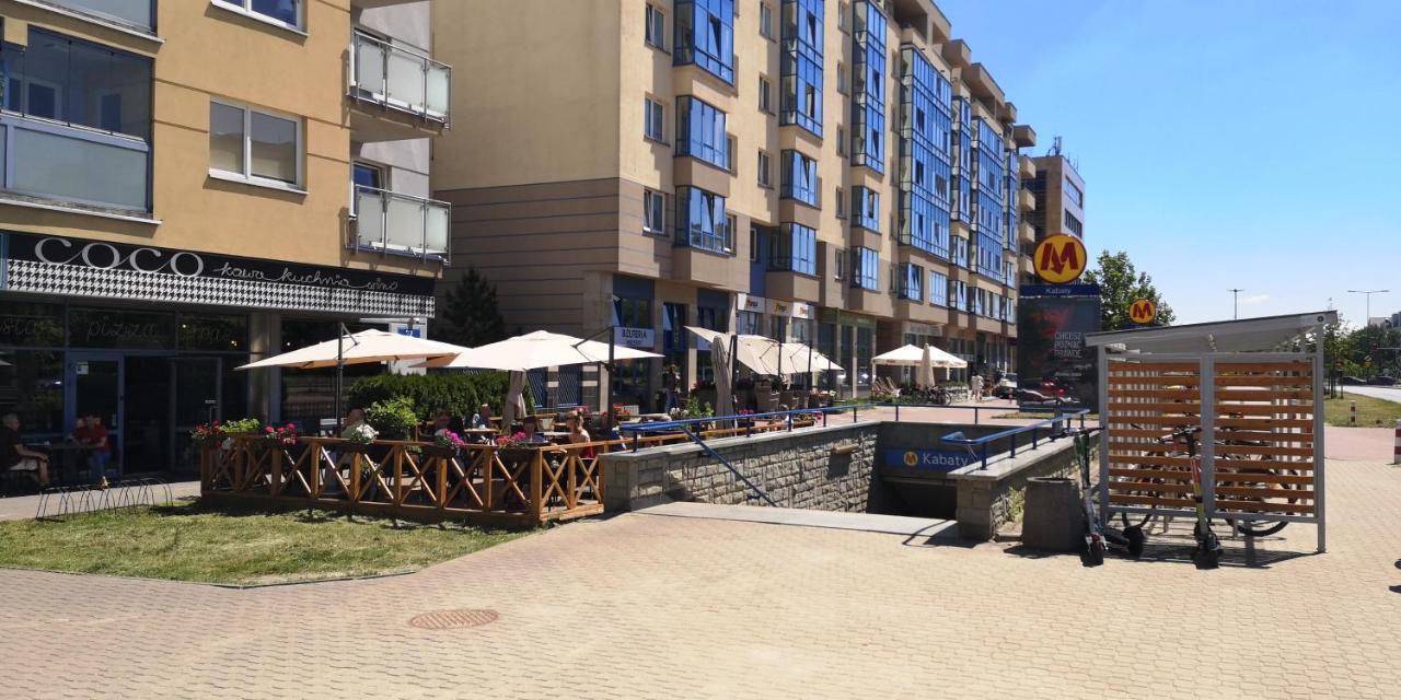 Classic Apartament Metro Kabaty Varşovia Exterior foto